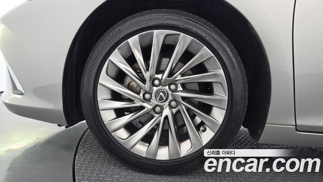 Lexus ES из Кореи Encar