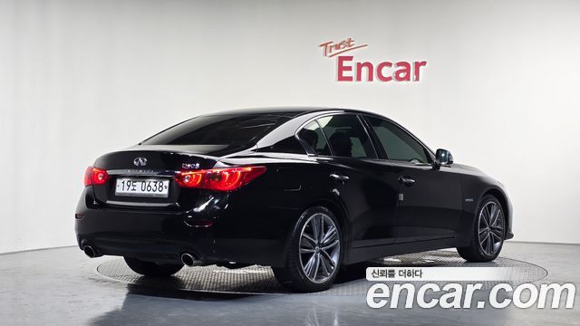 Infiniti Q50 3.5 Hybrid Essence — пробег 106 510 км
