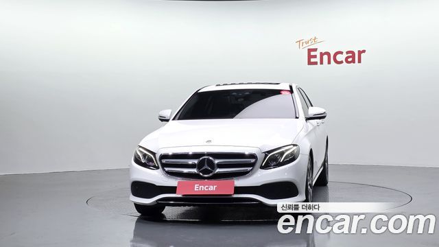 Mercedes-Benz E-Class из Кореи Encar