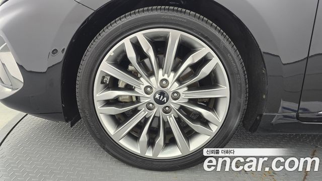 Kia K7 из Кореи Encar