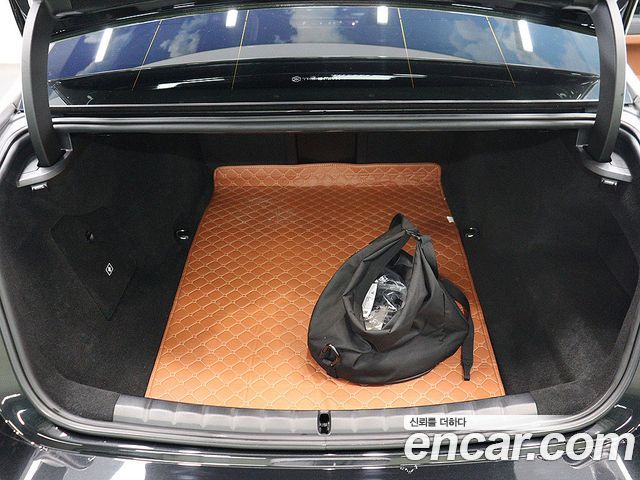 BMW i7 из Кореи Encar