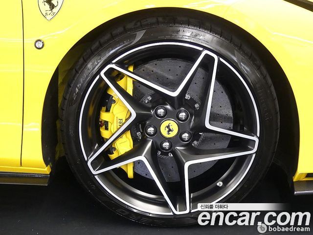 Ferrari F8 3.9 V8 — пробег 15304 км