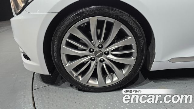 Hyundai Genesis из Кореи Encar