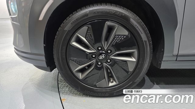 Hyundai Kona из Кореи Encar