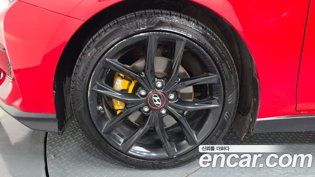 Hyundai Veloster из Кореи Encar