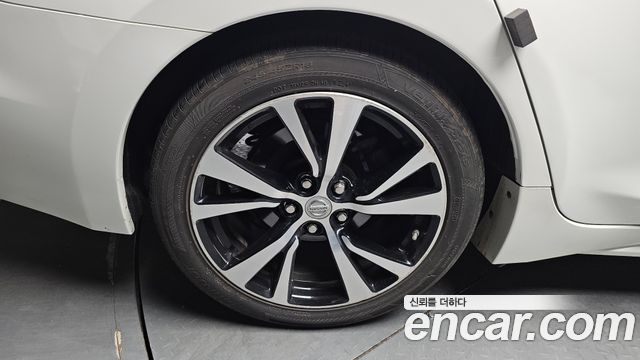 Nissan Maxima из Кореи Encar