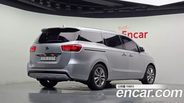 Kia Carnival из Кореи Encar