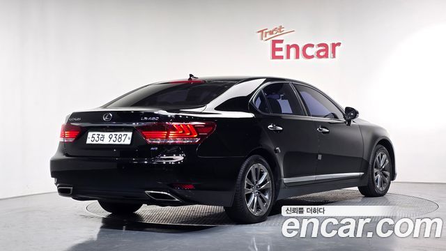 Lexus LS из Кореи Encar