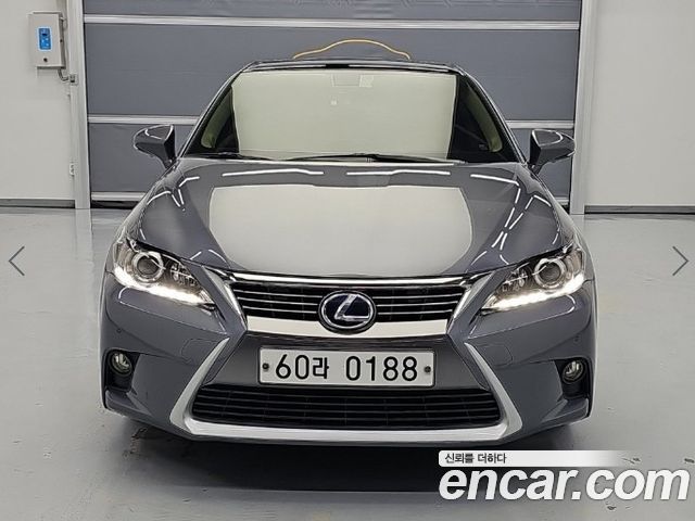 Lexus CT200h 1.8 Supreme ZWA10 — пробег 150 208 км — фото 2 из 5