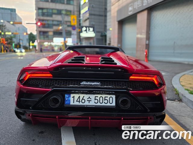 Lamborghini Huracan LP640-4 EVO Spyder — пробег 10500 км