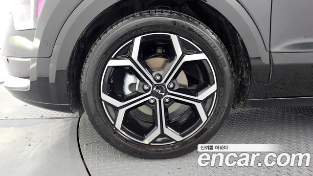 Kia Niro Signature — пробег 15 161 км — фото 5 из 5