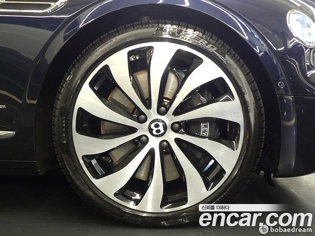 Bentley Flying Spur из Кореи Encar