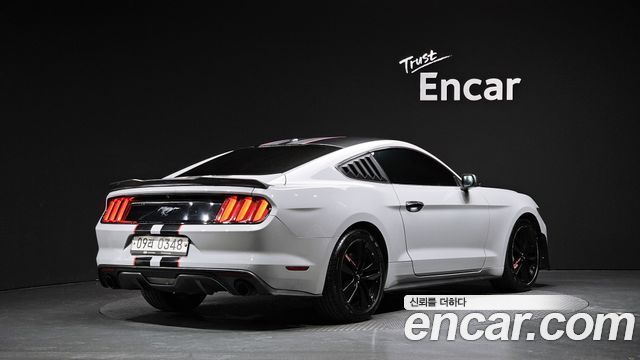 Ford Mustang Coupe — пробег 157 289 км — фото 2 из 5