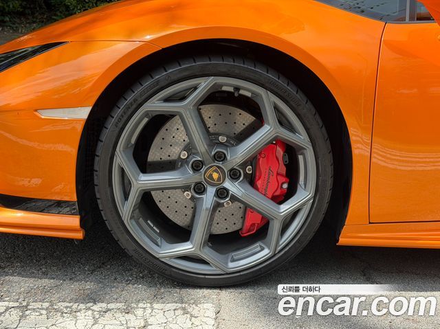 Lamborghini Huracan LP640-2 Tecnica — пробег 9410 км