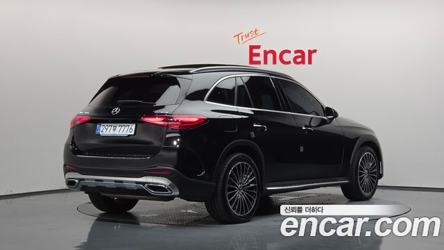 Mercedes-Benz GLC-Class GLC300 4MATIC AMG Line — пробег 40 577 км — фото 2 из 5