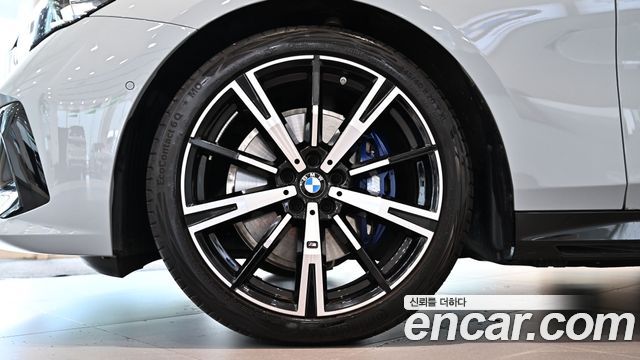 BMW 5-Series 530i xDrive M Sport — пробег 4 774 км — фото 5 из 5