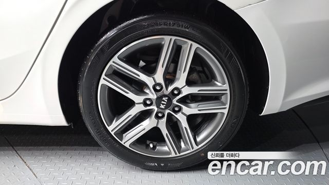 Kia K3 из Кореи Encar