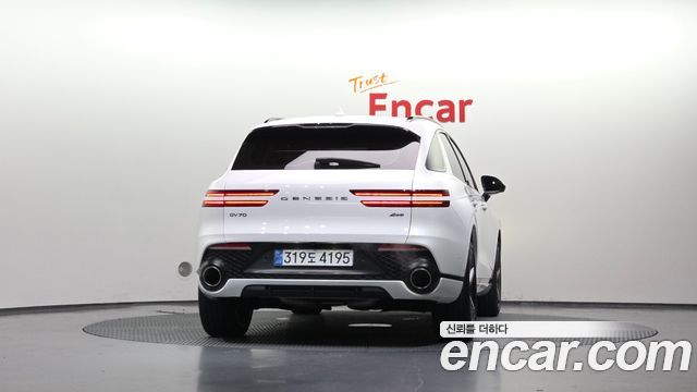 Genesis GV70 из Кореи Encar