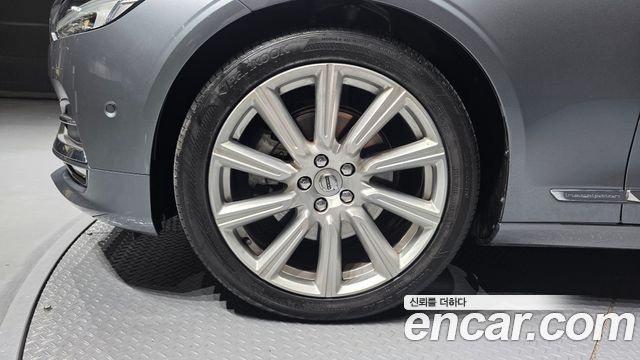 Volvo S90 T5 Inscription — пробег 84974 км