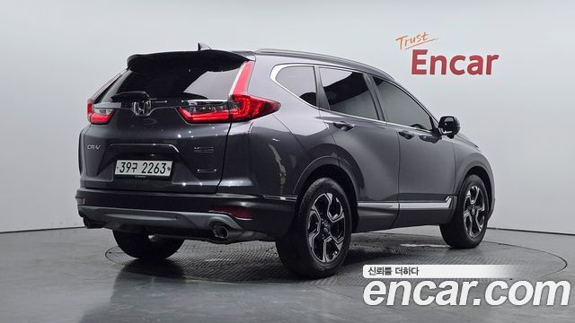 Honda CR-V 1.5 Touring 4WD — пробег 58 013 км