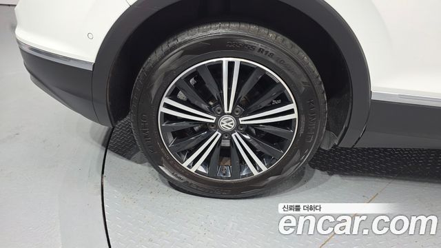 Volkswagen Tiguan из Кореи Encar