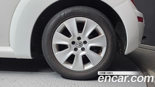 Volkswagen Beatle Deluxe 2.0 9C — пробег 107 093 км