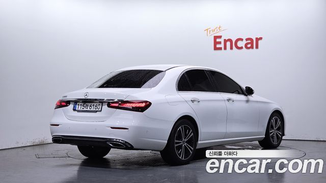 Mercedes-Benz E-Class из Кореи Encar