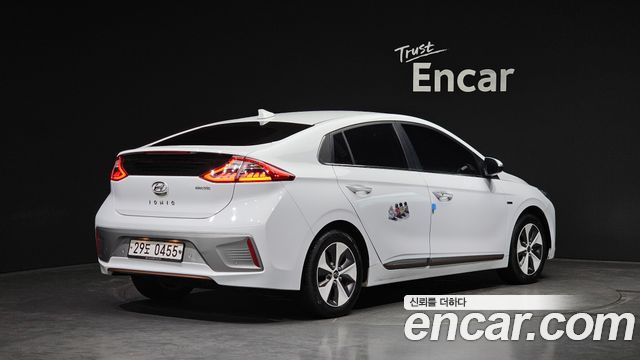 Hyundai Ioniq Q — пробег 125082 км