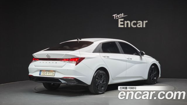 Hyundai AVANTE из Кореи Encar