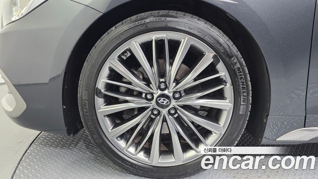 Hyundai Grandeur из Кореи Encar
