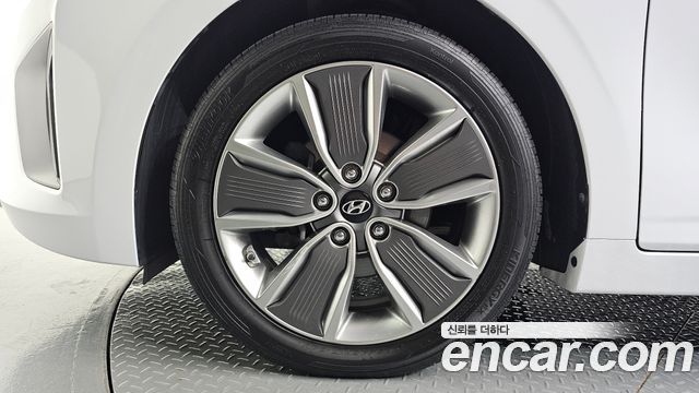 Hyundai Ioniq Value Plus — пробег 98534 км