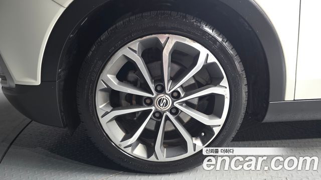 Ssangyong TIBOLI из Кореи Encar
