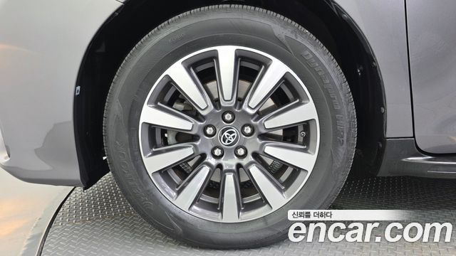 Toyota Sienna из Кореи Encar