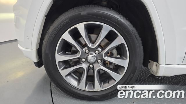Jeep Cherokee 3.0 Diesel Overland WK2 — пробег 197199 км