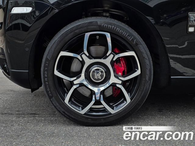Rolls-Royce Cullinan 6.7 V12 Black Badge — пробег 40590 км