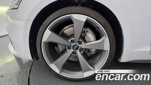 Audi A5 из Кореи Encar