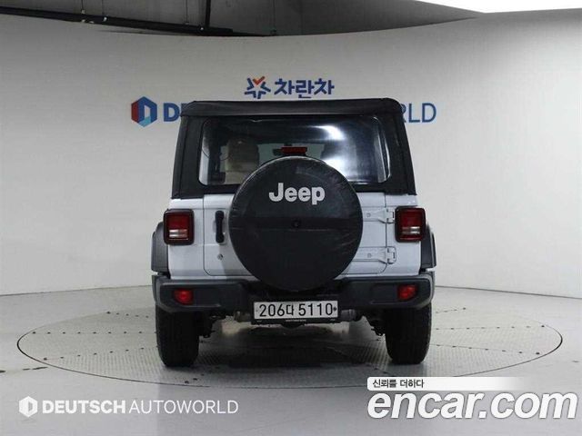 Jeep Wrangler 2.0 Sport 4Door — пробег 42696 км