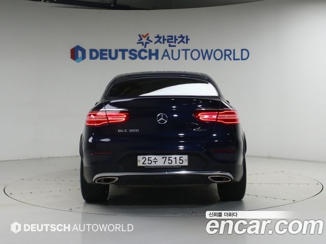 Mercedes-Benz GLC-Class GLC300 4MATIC AMG Line Coupe — пробег 126044 км