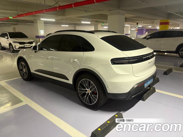 Porsche Macan 4S — пробег 8 600 км — фото 2 из 5