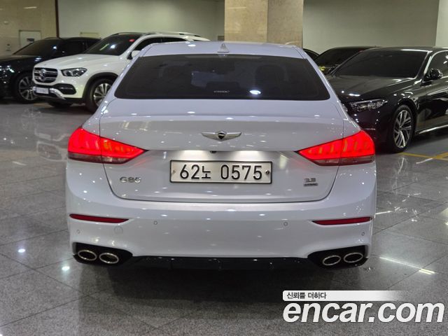Hyundai Genesis из Кореи Encar