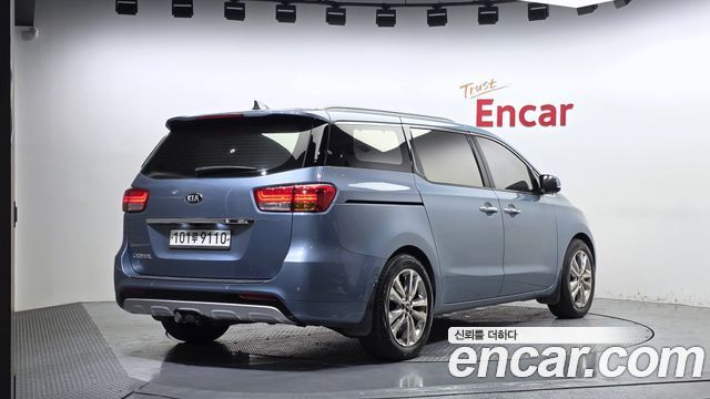 Kia Carnival из Кореи Encar
