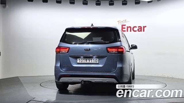 Kia Carnival из Кореи Encar