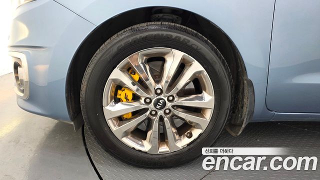 Kia Carnival из Кореи Encar