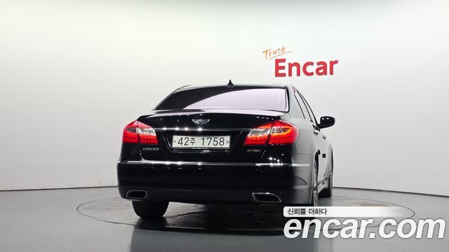 Hyundai Genesis из Кореи Encar