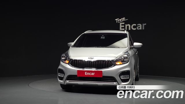 Kia Carens из Кореи Encar