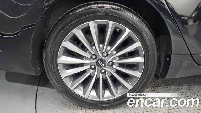 Kia K7 из Кореи Encar