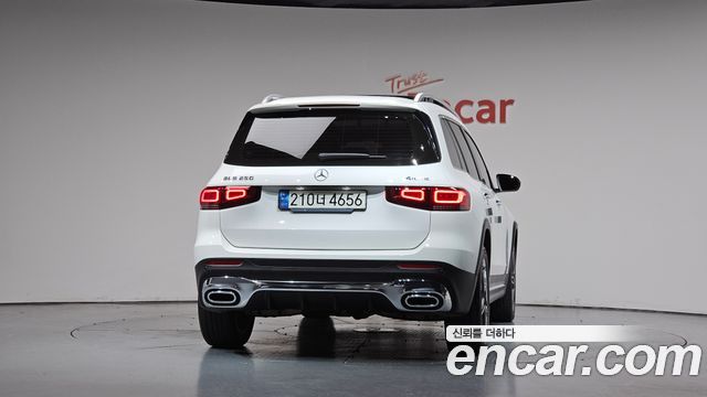 Mercedes-Benz GLB-Class из Кореи Encar