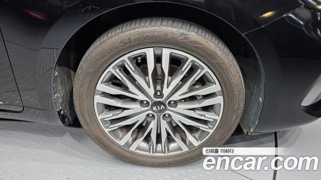 Kia K7 из Кореи Encar