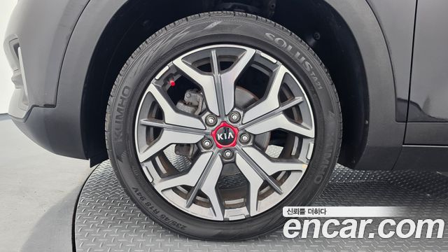 Kia Seltos из Кореи Encar