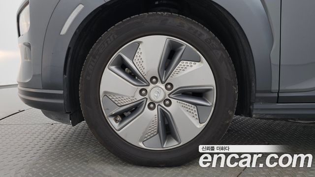 Hyundai Kona из Кореи Encar